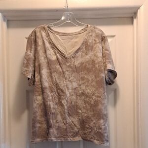 Neutral Tie-Dye V-Neck Tee